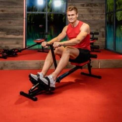 Kendox RowShaper - Roei-apparaat Voor Thuis - Fitnessapparaat Voor Cardio- En Krachttraining - Fitness Roeiapparaat Met LCD Display Voor Thuistraining - Belastbaar Tot 120 Kg 18 Kendox RowShaper - Roei-apparaat Voor Thuis - Fitnessapparaat Voor Cardio- En Krachttraining - Fitness Roeiapparaat Met LCD Display Voor Thuistraining - Belastbaar Tot 120 Kg -Outdoor Kampeerwinkel 1200x1200 459