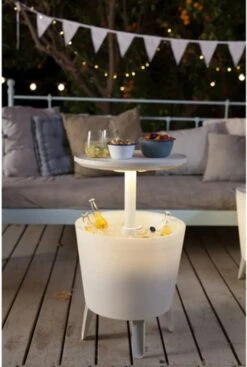 Keter Coolbar Partytafel – Lichtgevend - 49,5x49,5x57cm - Wit 25 Keter Coolbar Partytafel – Lichtgevend - 49,5x49,5x57cm - Wit -Outdoor Kampeerwinkel 808x1200 1